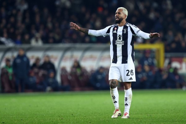 都体：尤文将处罚D-路易斯，希望费内巴切报价&用阿姆拉巴特交换