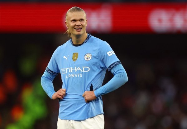 牛！哈兰德是唯一一个在英超曼市德比3次连进两球的球员