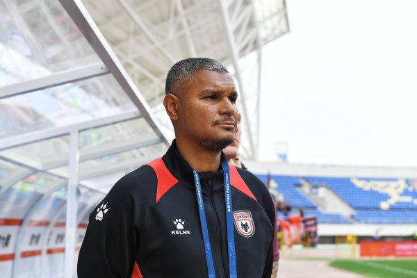 官方：陕西联合主指导教练员乔瓦尼离任，战绩12胜9平12负位列第9位